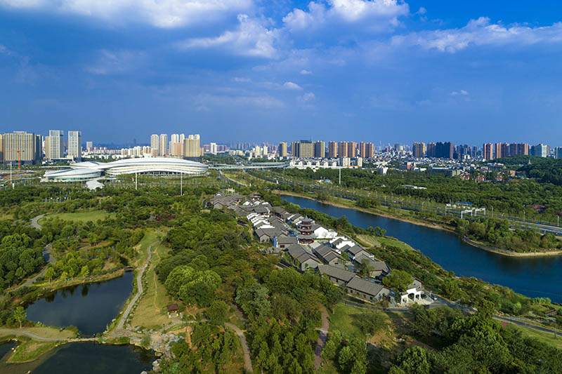 南宫28一半是清澈湖水、一半是富氧森林武汉东西湖植树造林“种”出美好低碳生活(图5)